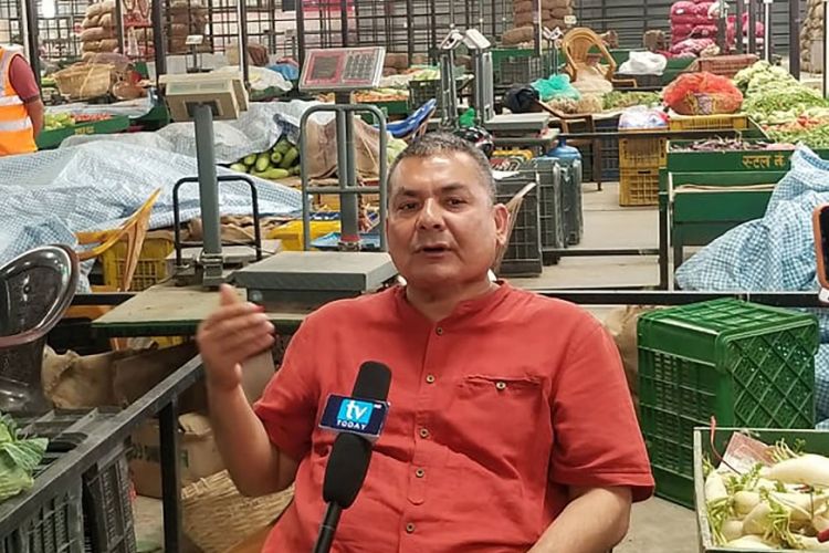 दुर्गा प्रसाईंले खोले २ अर्बको  लगानीमा तरकारी बजार