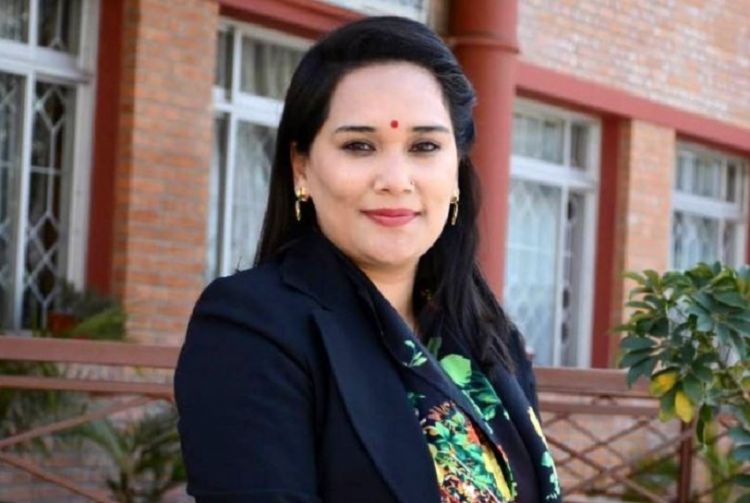 कमल थापाकी छोरीले पनि त्यागिन् राप्रपा