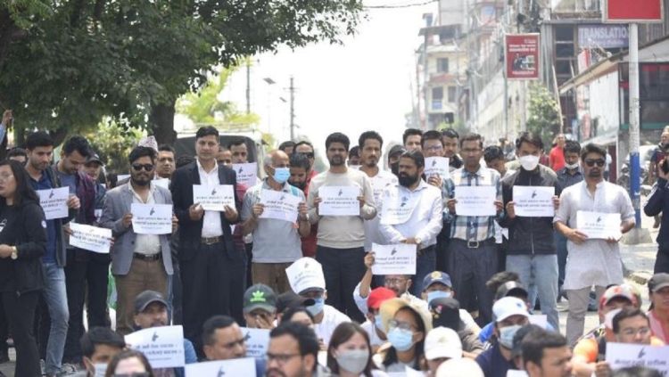  माइतीघर मण्डलमा भ्रष्टाचारविरूद्धको प्रदर्शन , ‘कुरा सिधै प्रष्ट छ, हाम्रो सिस्टम भ्रष्ट छ’