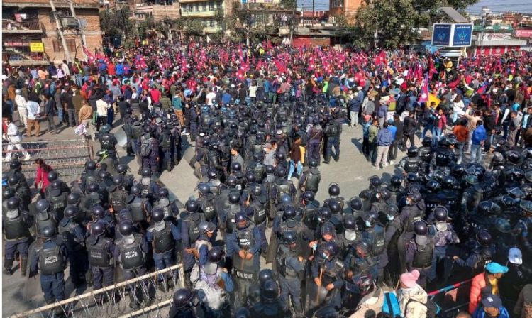  बल्खु र तीनकुनेका प्रदर्शनस्थलमा सञ्चार सम्पर्क विच्छेद  