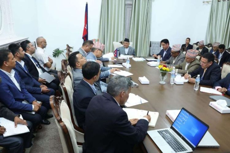दसैँ तिहारमा खाद्यवस्तुको सहज आपूर्ति गर्न प्रधानमन्त्री ओलीको निर्देशन 