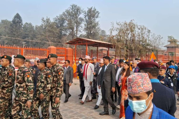  पर्यटन मन्त्री पाण्डेको नेतृत्वमा पशुपतिमा प्रभातफेरी, दर्शनलाई सहज बनाउन निर्देशन 