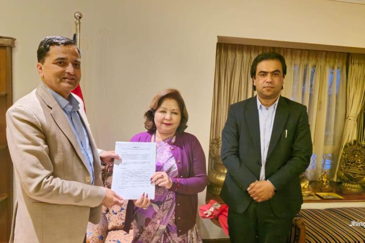 तिब्बतको सीमानासम्म सडक निर्माण गर्न चीनको सहयोग लिन योगेशले मागे आरजुको सहयोग