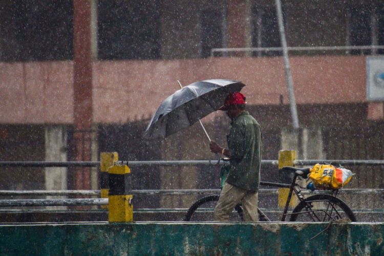 आज कहाँकहाँ हुनेछ वर्षा?