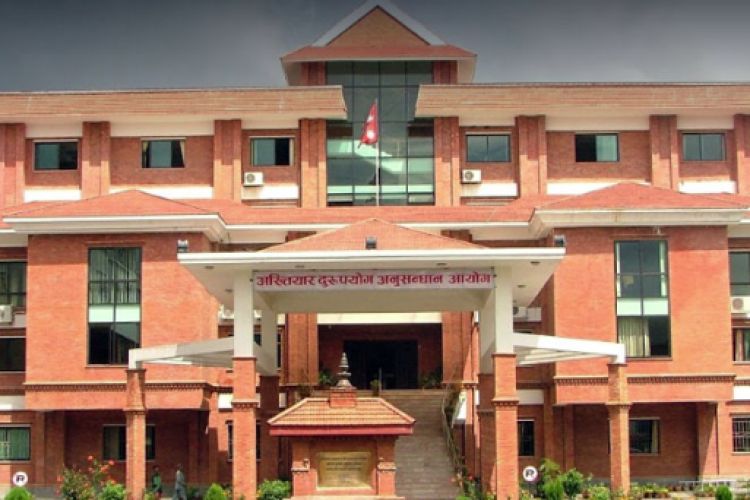 भिजिट भिसा प्रकरणः अख्तियारलाई मोबाइलको पासवर्ड दिन तीर्थराज भट्टराईको आनाकानी