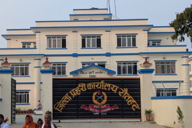 भारतबाट ई-रिक्सामा लागु औषध ल्याउँदै गरेका चालक पक्राउ