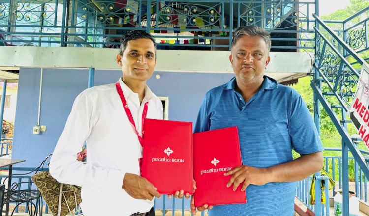 वेगनास लेक फ्रन्ट रेष्टुरेण्ट र प्रभु बैंकबीच विशेष छुट सम्झौता