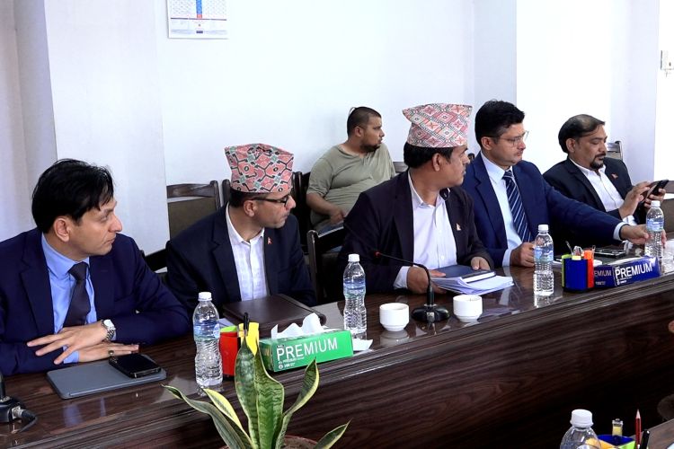 नेपालका बैंकहरुको शाखा विदेशमा खोल्न सभापति चालिसेको आग्रह
