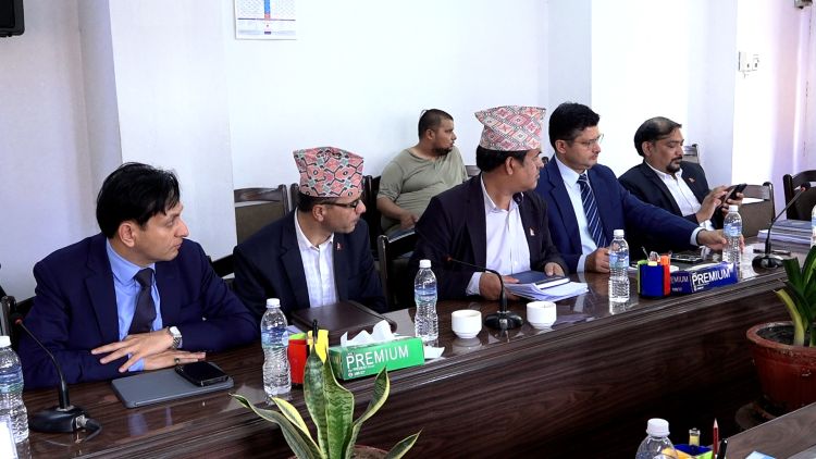 नेपालका बैंकहरुको शाखा विदेशमा खोल्न सभापति चालिसेको आग्रह