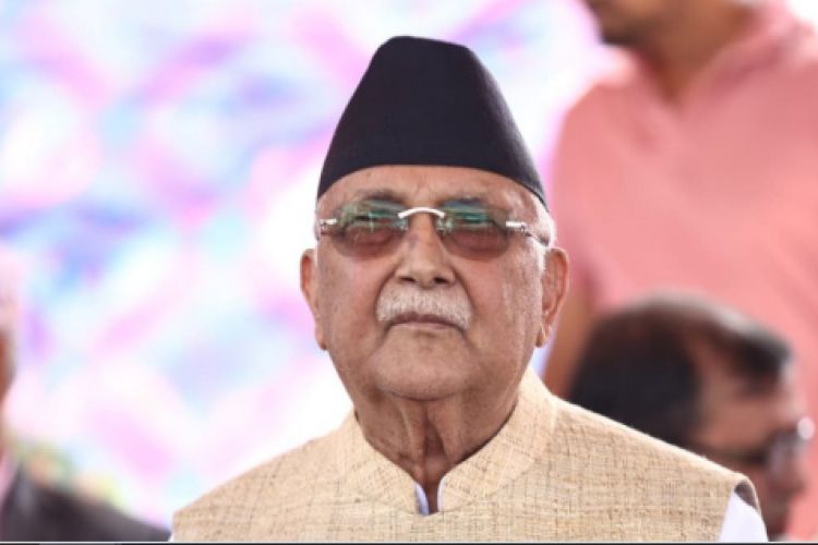 सुशीला कार्कीसँग डराएर भाग्दिनँ,  गृहमन्त्री बाबु धेरै नउत्ताउलिनू :  ओली