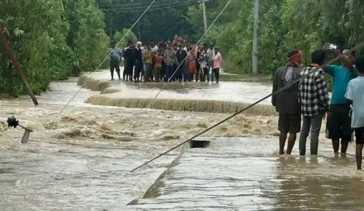  लखन्देही नदीको बाढीले सर्लाही जिल्लामा ठूलो क्षति, चारसय बढी घर डुबानमा