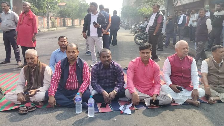 मधेसमा मुख्यमन्त्री नियुक्तिको पक्ष र विपक्षमा प्रदर्शन