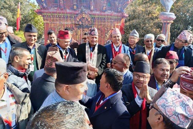 शंकर पोखरेलसँगै भोट माग्न हिँडे प्रदीप ज्ञवाली