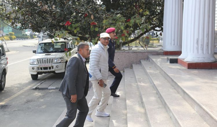 बयान दिन आयोग पुगे तत्कालीन गृहमन्त्री लेखक