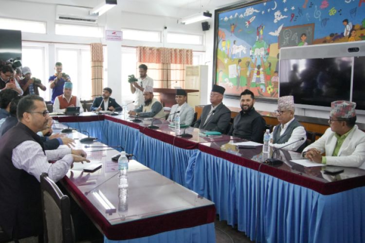 सिंहदरबारमा सर्वदलीय बैठक जारी