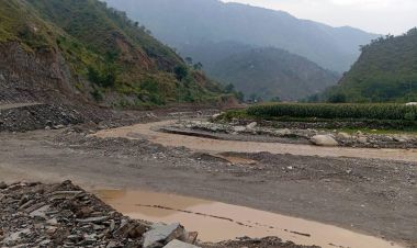 बाढी-पहिरोले मुख्य राजमार्ग प्रभावित, यात्रामा सावधानी अपनाउन आग्रह
