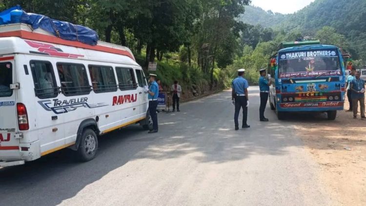 स्याङ्जाका सडकमा जोखिम : कारबाही बढ्यो, दुर्घटना रोकिएन