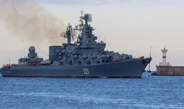 पाँच सय रुसी फौज रहेको पानी जहाज युक्रेनले समुन्द्रमा डुबायो