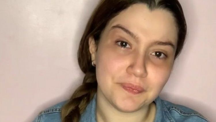 टिकटकमा लाइभ बसेर पैसा कमाउन सिकाउने महिलालाई तीन वर्ष जेल सजाय