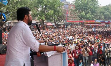 दुवै हात जोर्दै सभापति लामिछानेले भने-यो पार्टी कार्यकर्ता रहित पार्टी हो