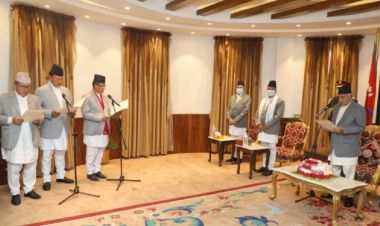 नवनियुक्त तीन मन्त्रीले लिए शपथ
