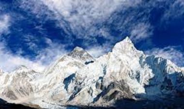 सगरमाथा आरोहण गर्दा ज्यान गुमाएका दुई विदेशी नागरिकको शव फेला 