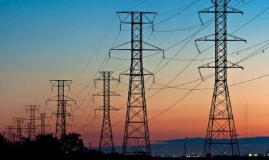 १३२ केभी प्रसारण लाइनको तार फेर्न हेटौंडा क्षेत्रमा अवरोध