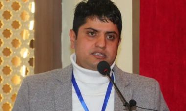 नेपाली जनताको रगत बगाउने शसस्त्र युद्दको डिजाइनरको पर्दाफास हुँदैछ  : अखिल अध्यक्ष