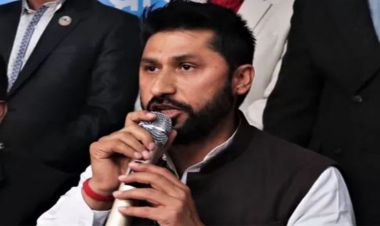 प्रधानमन्त्रीको अभिव्यक्ति गैर जिम्मेवारपूर्ण, त्यसबारे सदनमा जवाफ दिनु पर्छ : रवि लामिछाने