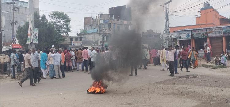 गृहमन्त्री नारायणकाजी श्रेष्ठ विरुद्ध आन्दोलनमा उत्रदै पत्रकारहरु
