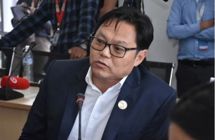 ८ हजार मिटरको उचाईबाट प्याराग्लाइडिङ गर्न सकिने कानूनी व्यवस्था गरिनेछ : मन्त्री किराँती