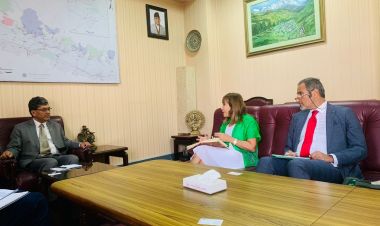 आयोग उपाध्यक्ष श्रेष्ठसँग यूएनडिआरआर एशिया प्रमुखको भेटवार्ता