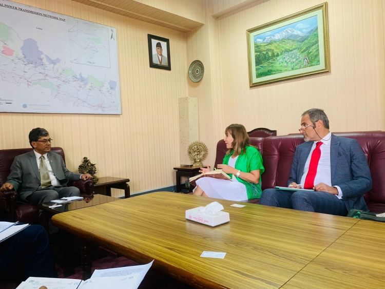 आयोग उपाध्यक्ष श्रेष्ठसँग यूएनडिआरआर एशिया प्रमुखको भेटवार्ता