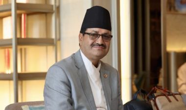 विपिन जोशीको रिहाइको पहल गर्न आज कतारको दोहा जाँदै परराष्ट्रमन्त्री साउद