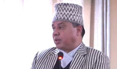 संघीयतापछि बनेको तहगत सरकारमा सुशासन झन् खल्बलियो : सचिव आचार्य