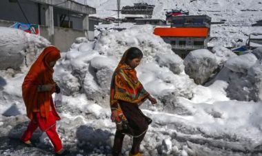  पाकिस्तानमा हिम पहिरो र हिमपातः कम्तीमा ३५ जनाको मृत्यु