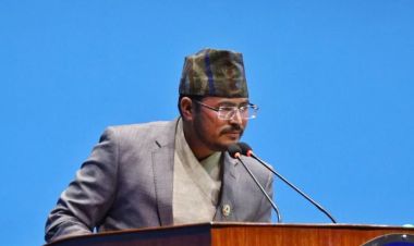 गिरीबन्धुको फाइल कहिले खुल्छ भन्दै गृहमन्त्रीलाई ज्ञानेन्द्र शाहीको प्रश्न