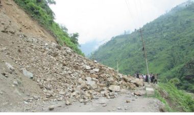 पहिरो खस्दा मुग्लिन–मलेखु खण्ड अवरुद्ध