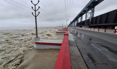 सप्तकोशी ब्यारेजका ५६ वटै ढोका खोलियो