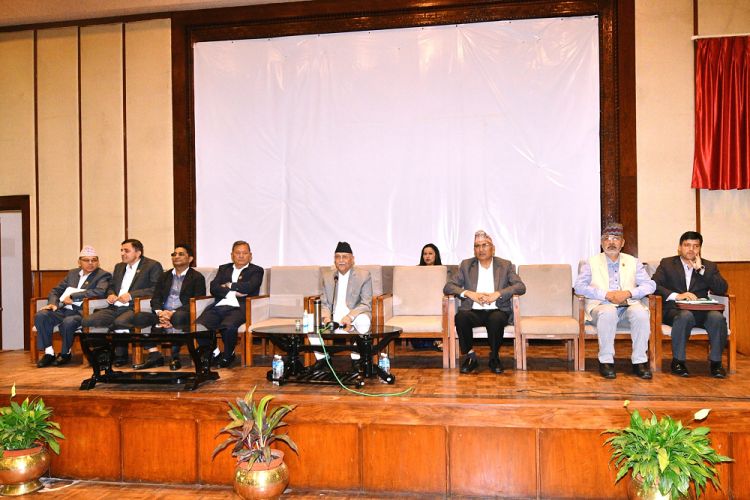 प्रधानमन्त्री दाहालले तत्काल राजीनामा दिनुपर्छ : एमाले