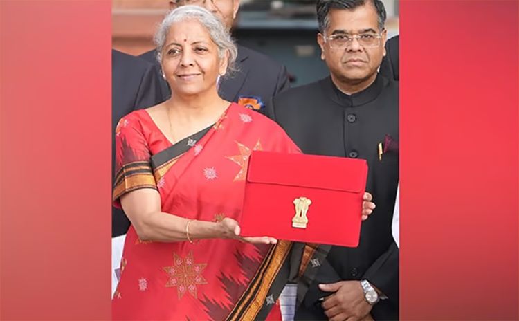 सात पटक बजेट प्रस्तुत गर्दै भारतकी अर्थमन्त्री सीतारमण, बनाए नयाँ किर्तिमान