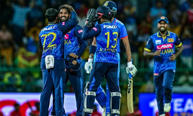  एकदिवसीय सिरिजः भारतमाथि श्रीलंकाको शानदार जित