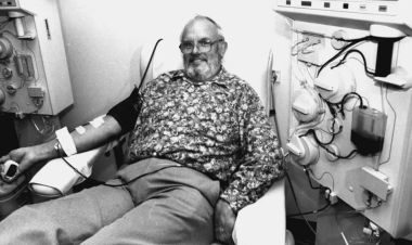 २० लाखभन्दा बढी बच्चाहरुको ज्यान बचाएका रक्त प्लाज्मा दाता जेम्स ह्यारिसनको मृत्यु