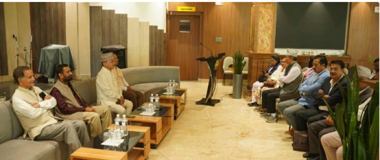 सर्वोच्चको फैसलापछि देउवा–खड्का समूह रणनीति छलफलमा